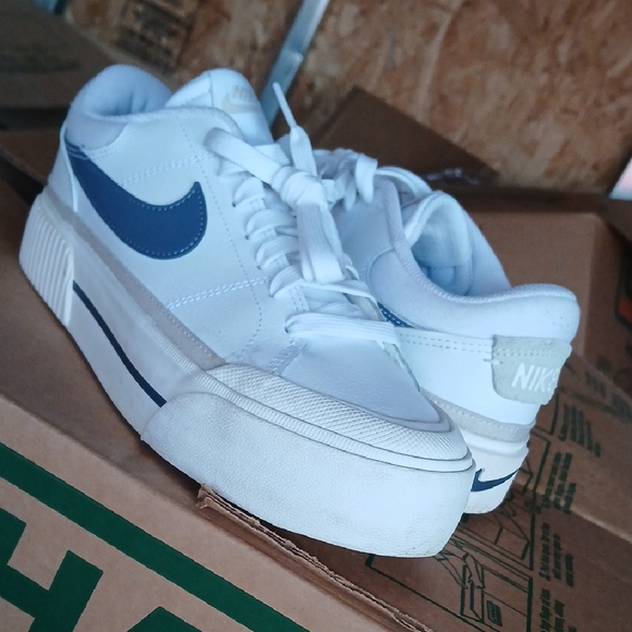Nike DM7590-104 Court Legacy Lift Platform Sneakers Size 8 Womens Blue White - Picture 15 of 15